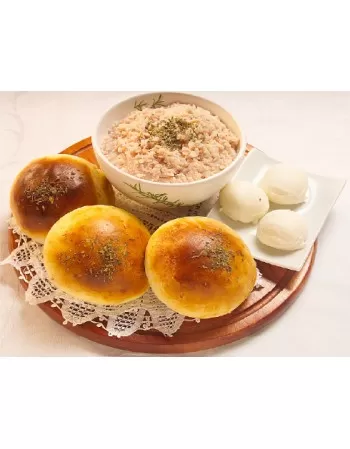 PAO DE BATATA CALABRESA COM REQUEIJÃO